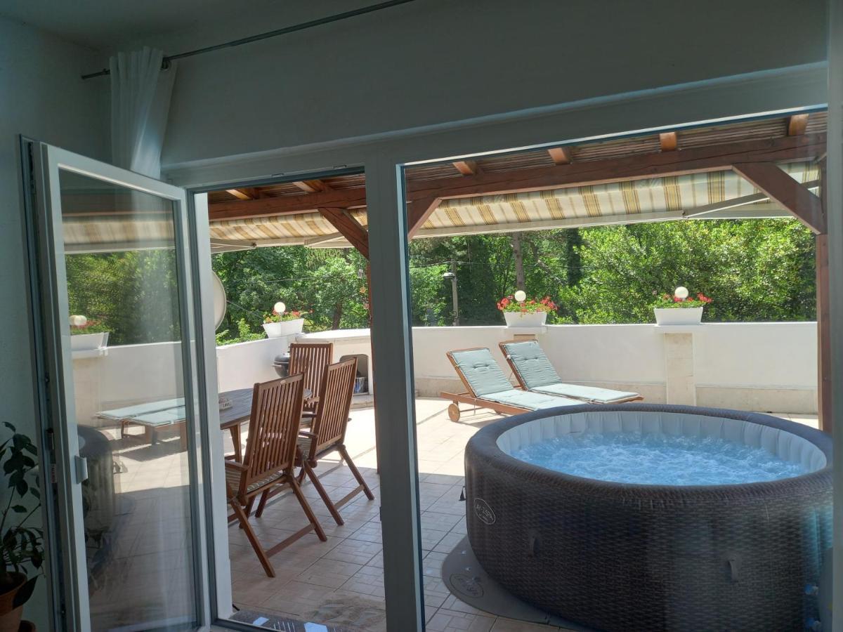 Vila Brig 108 - Private Swimming Pool And Jacuzzi Fiume Kültér fotó