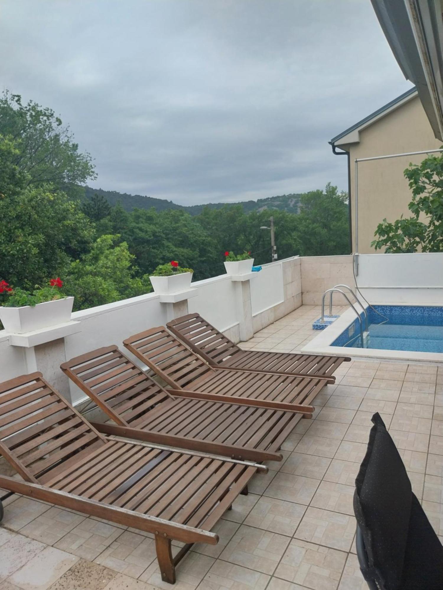 Vila Brig 108 - Private Swimming Pool And Jacuzzi Fiume Kültér fotó
